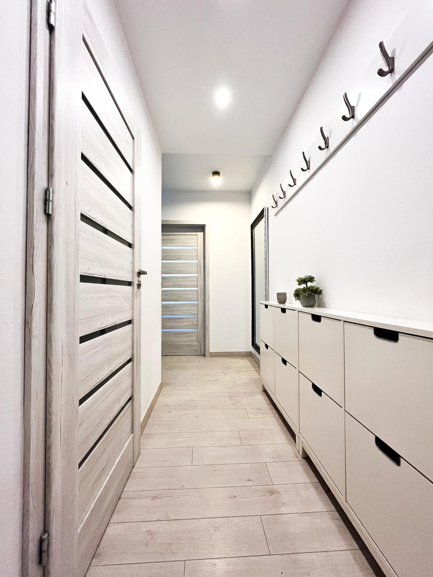 Walk To Park, Modern 2Bd Kitchen! Balcony, Parking Apartamento Wrocław Exterior foto